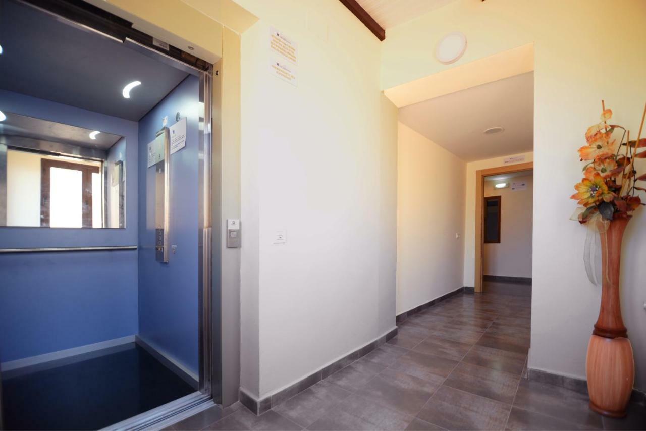 Hostal Palacete De Los Arcedianos Tarazona ภายนอก รูปภาพ