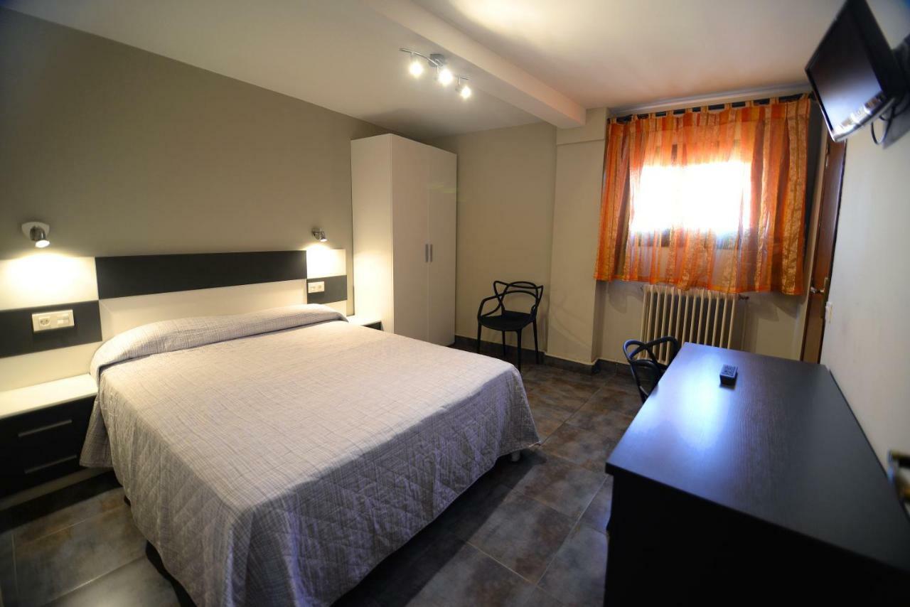 Hostal Palacete De Los Arcedianos Tarazona ภายนอก รูปภาพ